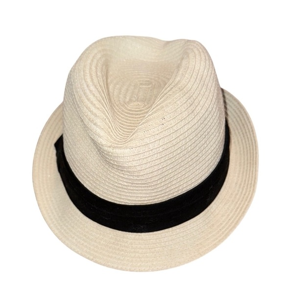 🌹NWOT: Target Stylish Cream Fedora with Black Band - Picture 1 of 3